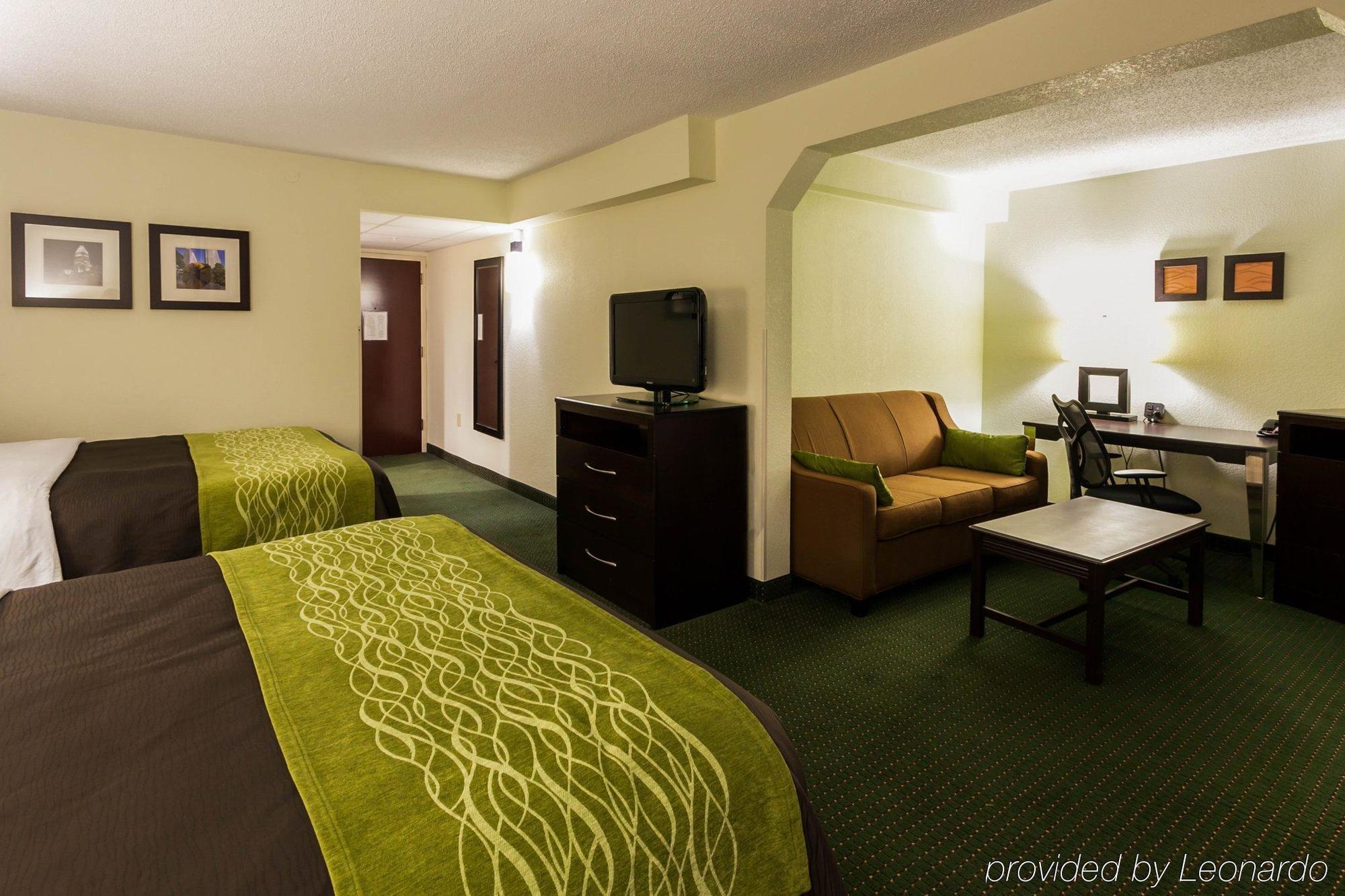 Comfort Inn & Suites Lake Norman Корнелиус Экстерьер фото